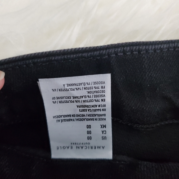 American eagle stretch Distressed denim shorts - Picture 7 of 7